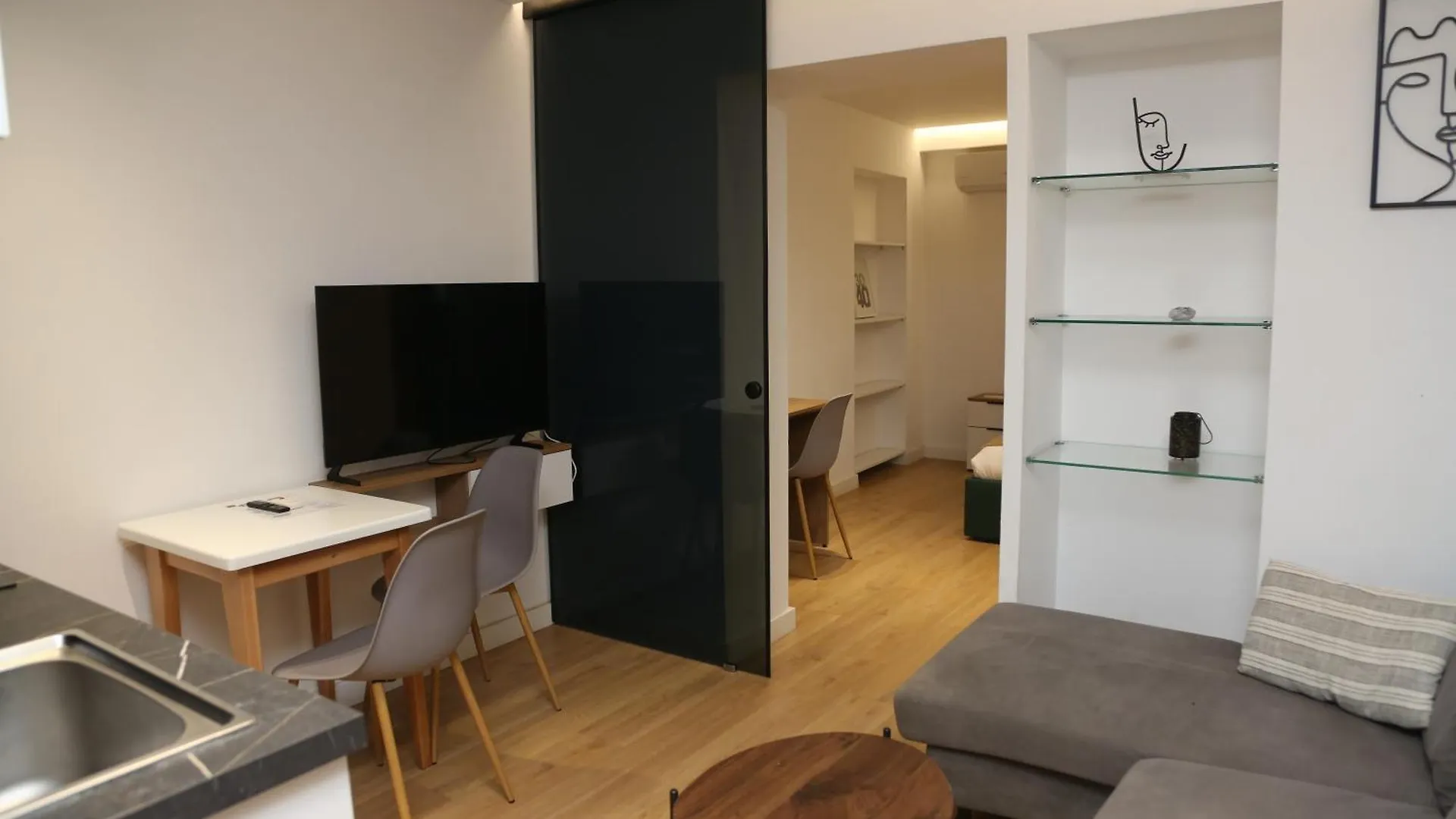 Orchide Apartaments Mine Peza Tirana Apartamento